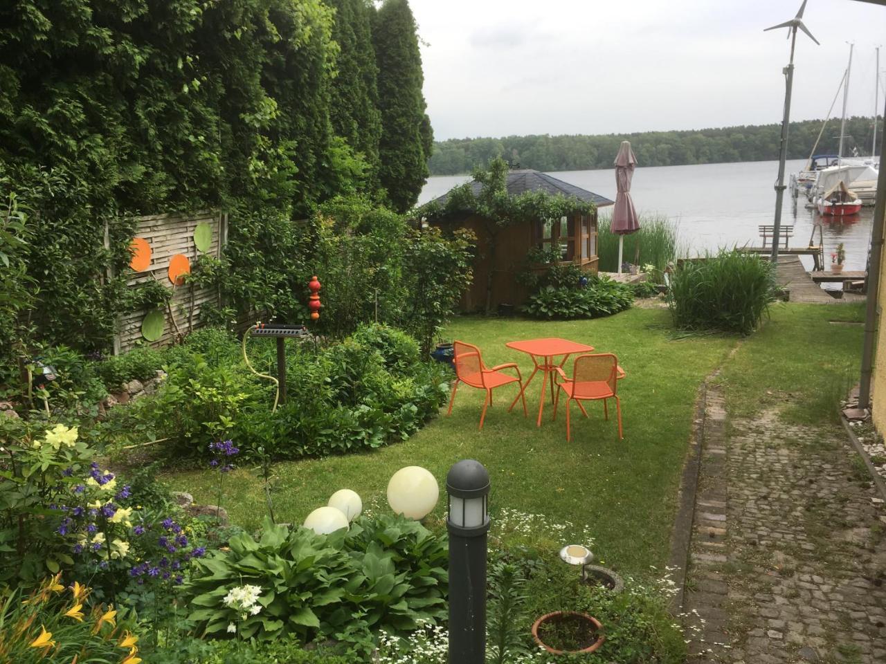 Zeuthen Ferienwohnung Am See, Stadtgrenze Berlin Bagian luar foto