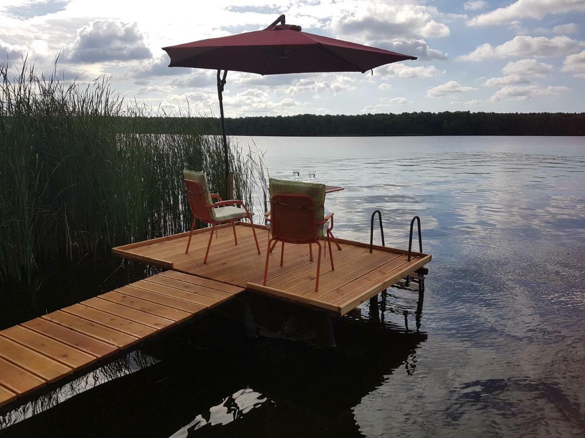 Zeuthen Ferienwohnung Am See, Stadtgrenze Berlin Bagian luar foto